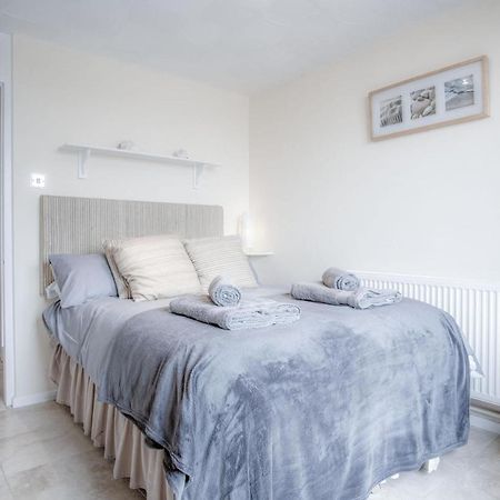 Captains Walk - 4 Bedroom Apartment - Сондърсфут Екстериор снимка