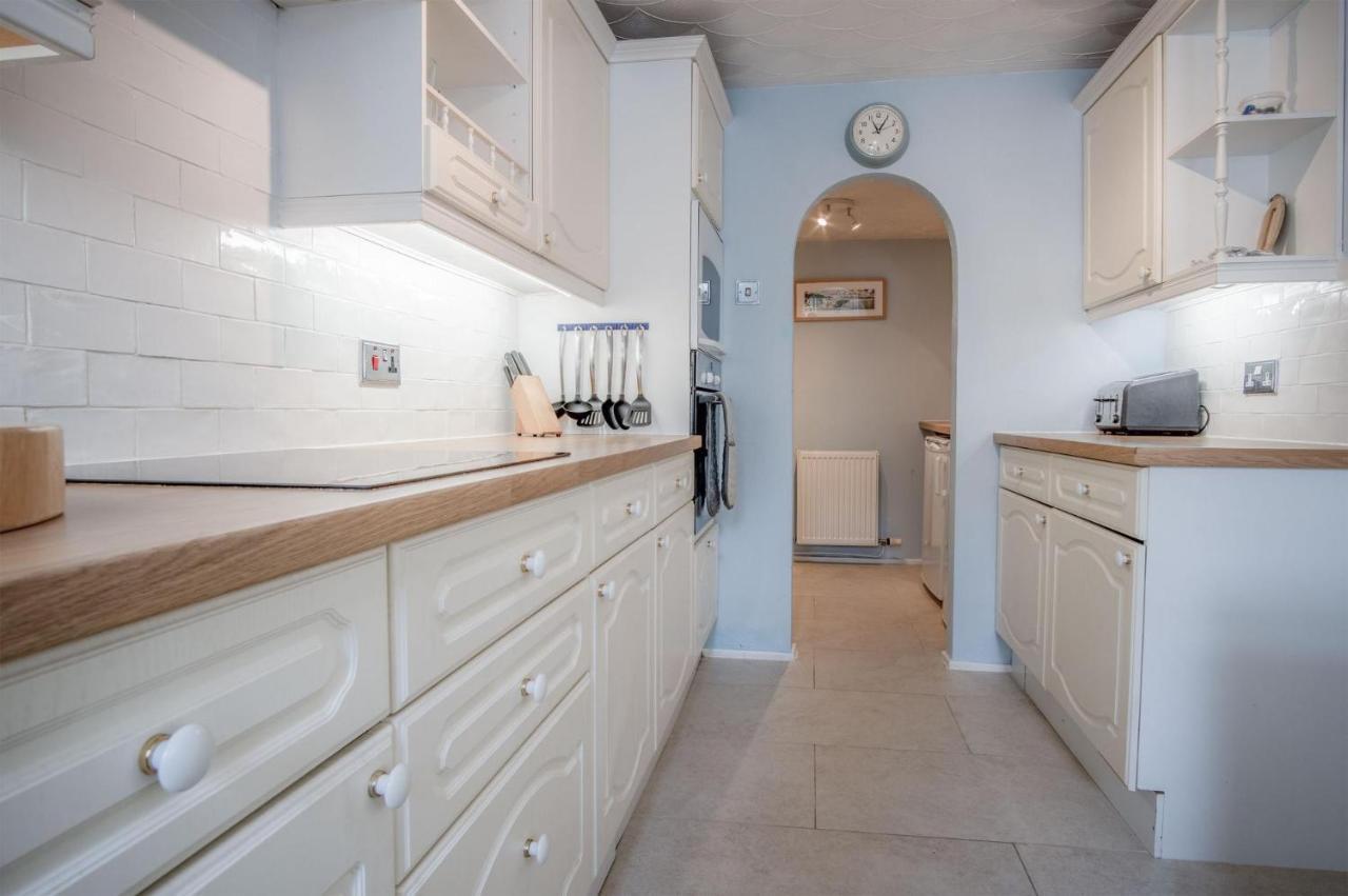 Captains Walk - 4 Bedroom Apartment - Сондърсфут Екстериор снимка