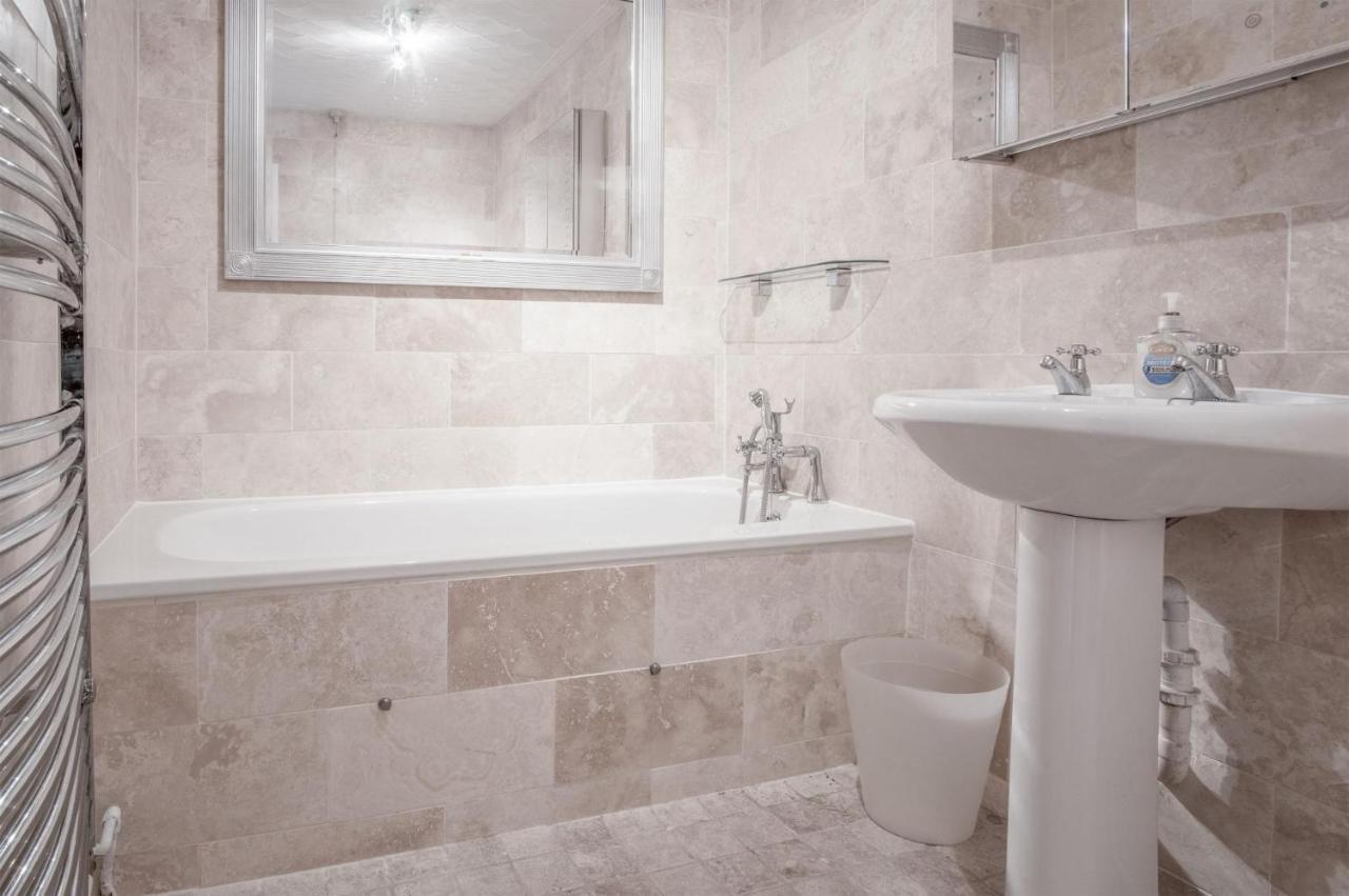 Captains Walk - 4 Bedroom Apartment - Сондърсфут Екстериор снимка